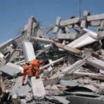 more-than-400-people-dead-in-earthquake-in-indonesia