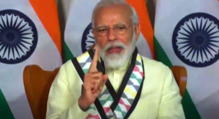 प्रधानमंत्री नरेंद्र मोदी