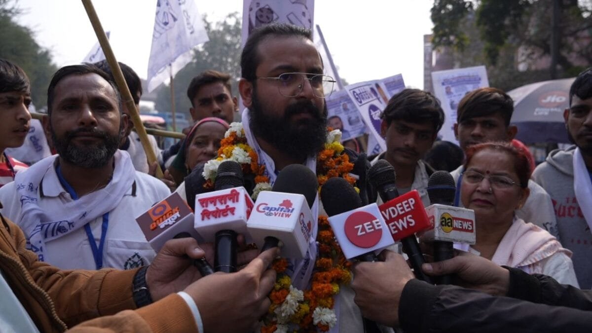 खिलखिलाकर के नेतृत्व में BS4 पार्टी की विशाल चुनावी रैली