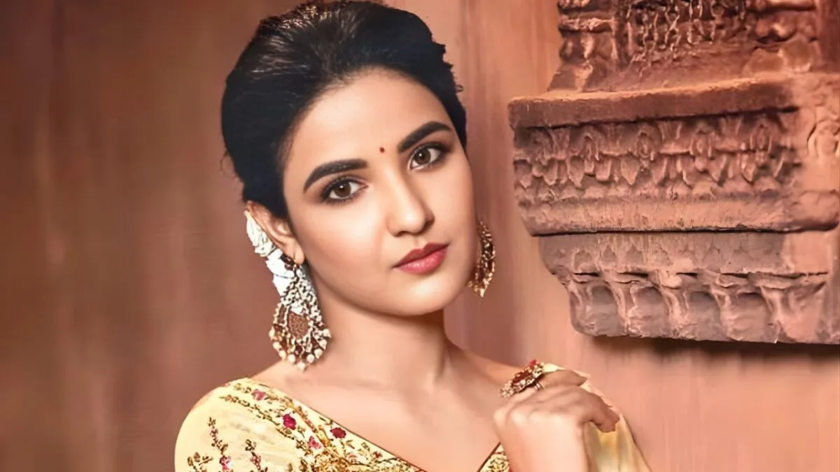 Jasmin Bhasin Age, Husband और Biography